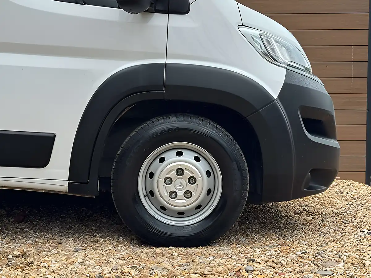Used 2023 Citroen Relay Enterprise Edition Icy White - Interior and Exterior details 9