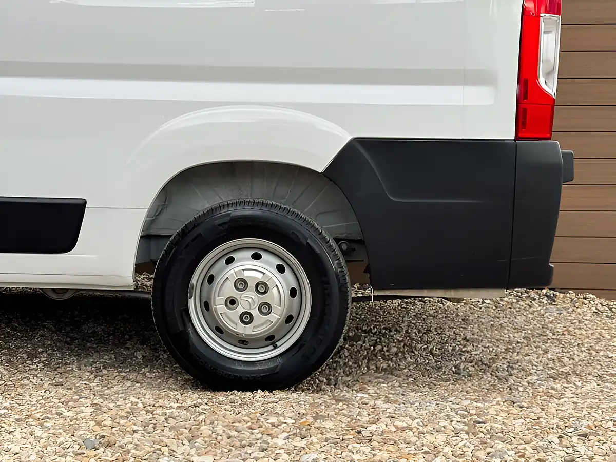 Used 2023 Citroen Relay Enterprise Edition Icy White - Interior and Exterior details 12