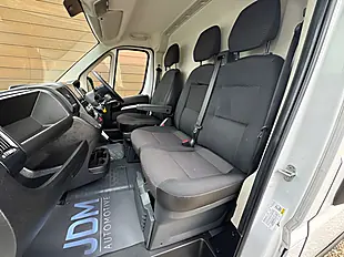 Used 2023 Citroen Relay Enterprise Edition Icy White - Interior and Exterior details 19