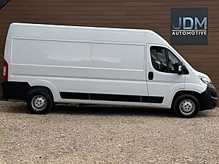 Used 2023 Citroen Relay Enterprise Edition Icy White - Interior and Exterior details 2