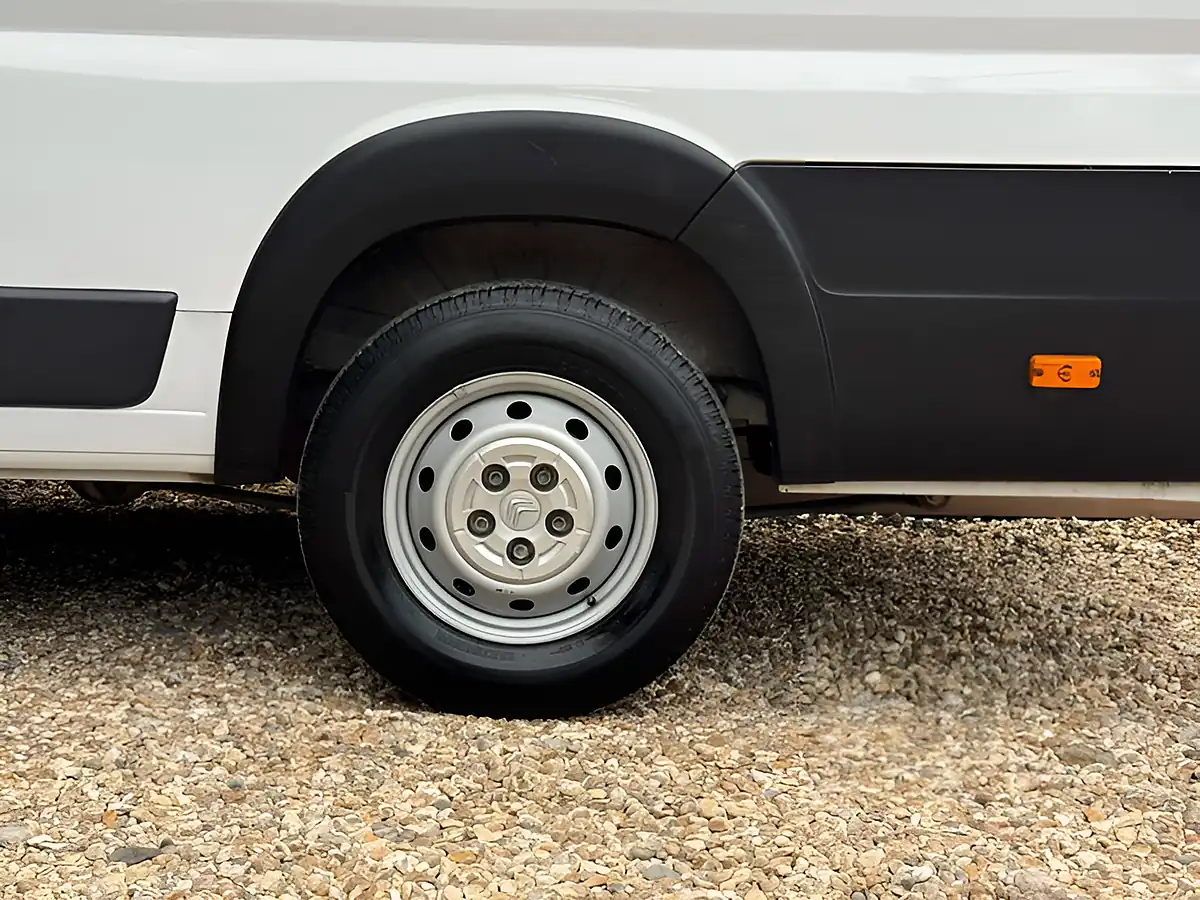 Used 2023 Citroen Relay Enterprise Edition Icy White - Interior and Exterior details 12