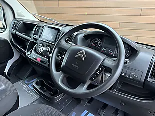 Used 2023 Citroen Relay Enterprise Edition Icy White - Interior and Exterior details 15