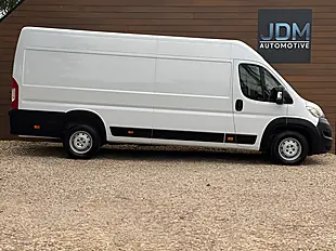 Used 2023 Citroen Relay Enterprise Edition Icy White - Interior and Exterior details 2