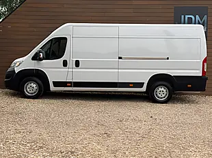 Used 2023 Citroen Relay Enterprise Edition Icy White - Interior and Exterior details 7