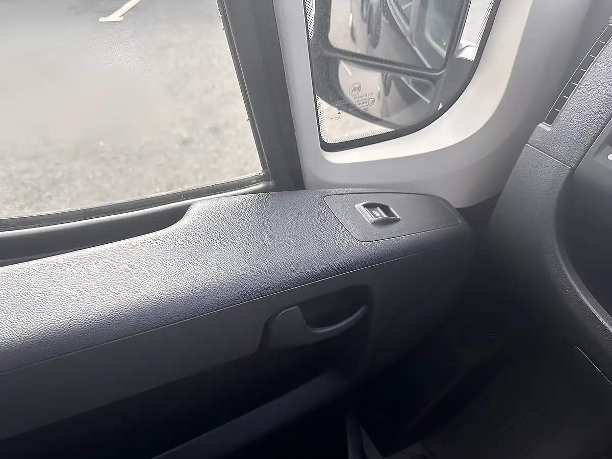 Used 2023 Citroen Relay Enterprise Edition Icy White - Interior and Exterior details 18