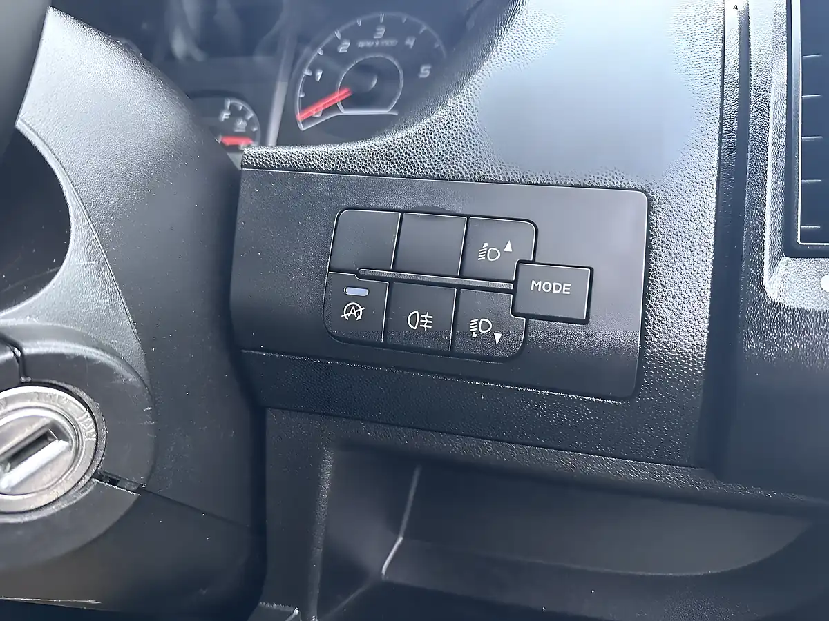 Used 2023 Citroen Relay Enterprise Edition L4 H2 Icy White - Interior and Exterior details 19