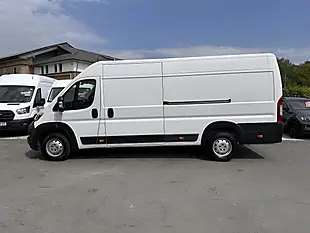 Used 2023 Citroen Relay Enterprise Edition L4 H2 Icy White - Interior and Exterior details 9