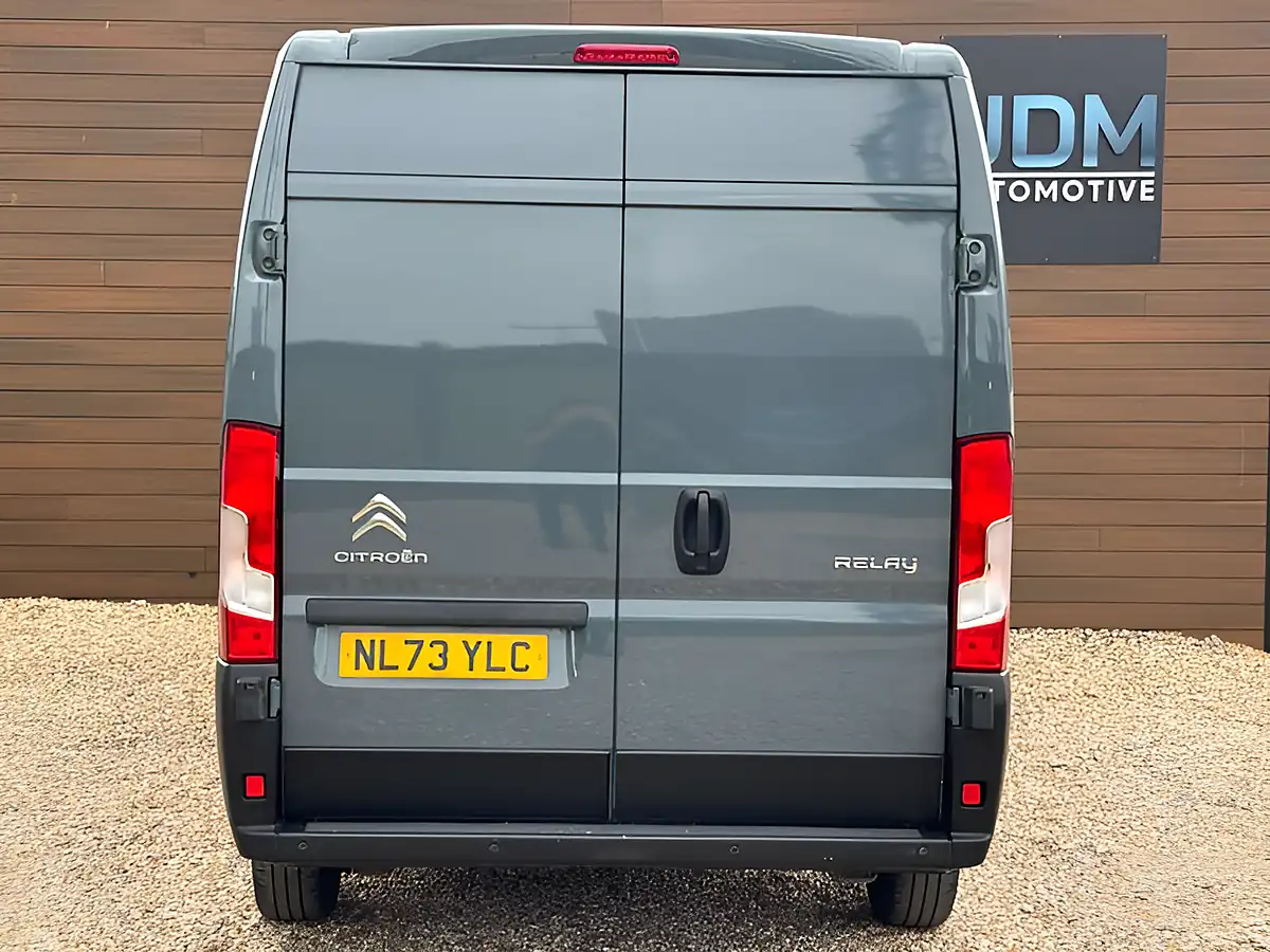 Used 2023 Citroen Relay Enterprise Edition Thunder Grey - Interior and Exterior details 4