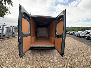 Used 2023 Citroen Relay Enterprise Edition Thunder Grey - Interior and Exterior details 5