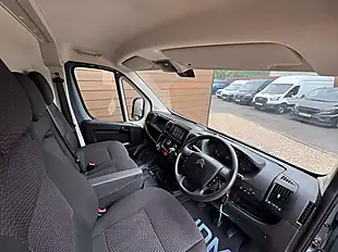 Used 2023 Citroen Relay Enterprise Edition Thunder Grey - Interior and Exterior details 17
