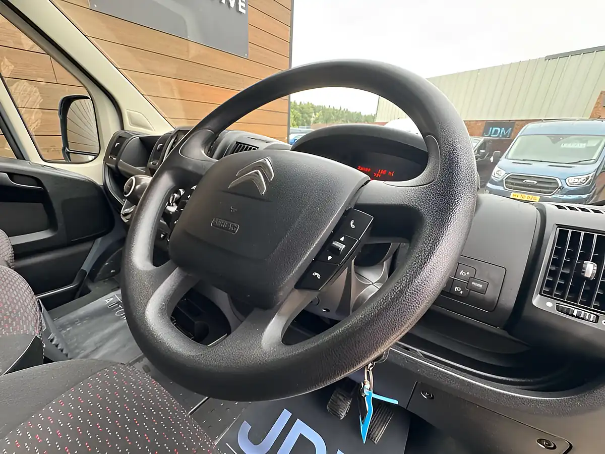 Used 2023 Citroen Relay Enterprise Edition Thunder Grey - Interior and Exterior details 18