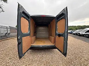 Used 2023 Citroen Relay Enterprise Edition Thunder Grey - Interior and Exterior details 5