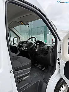 Used 2023 Citroen Relay Enterprise Edition White - Interior and Exterior details 8