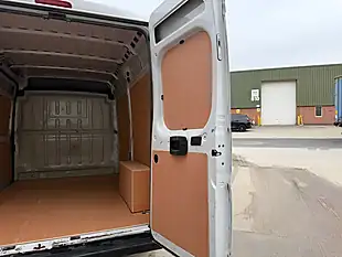 Used 2023 Citroen Relay Enterprise Edition White - Interior and Exterior details 16