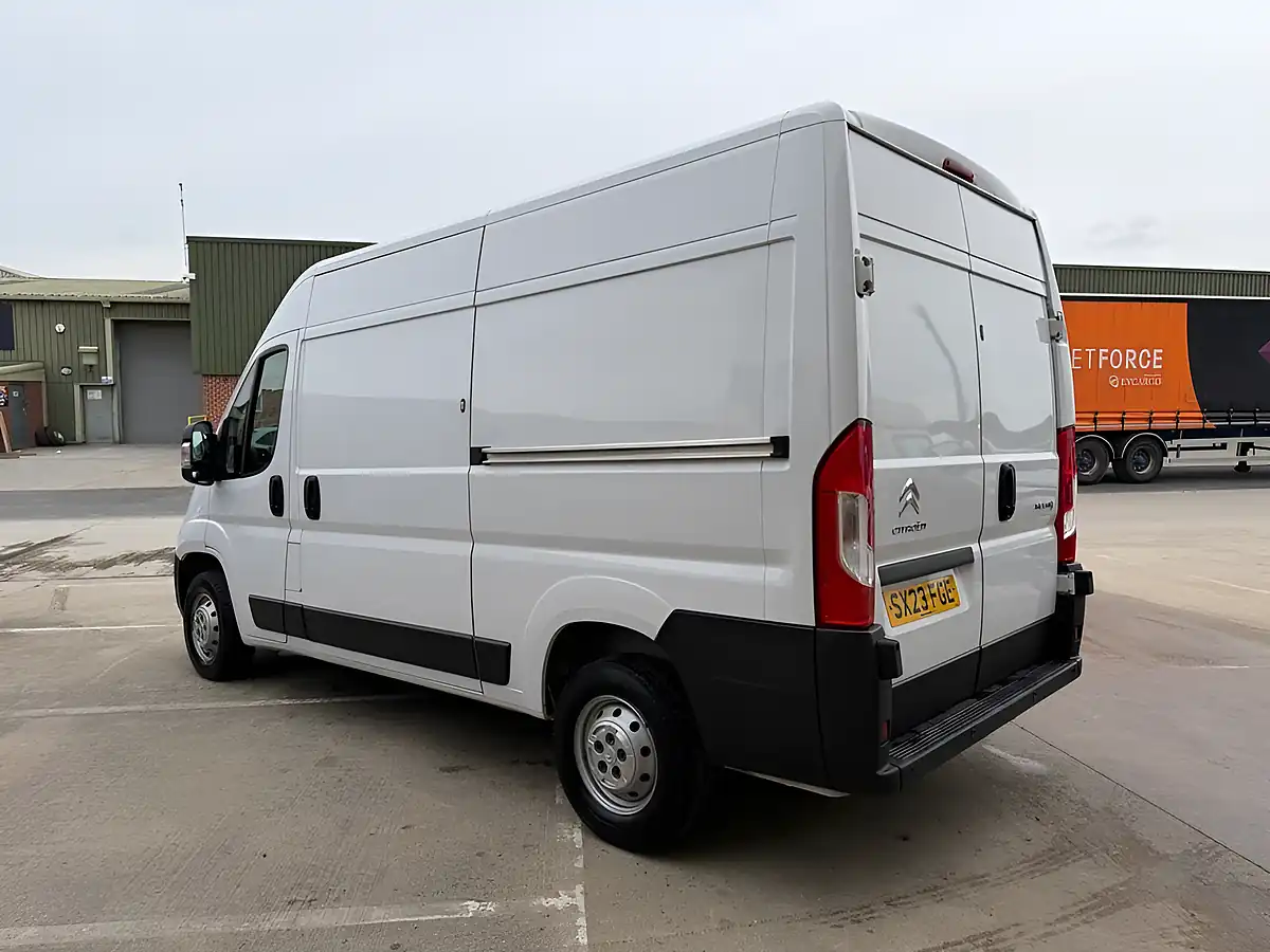 Used 2023 Citroen Relay Enterprise Edition White - Interior and Exterior details 3