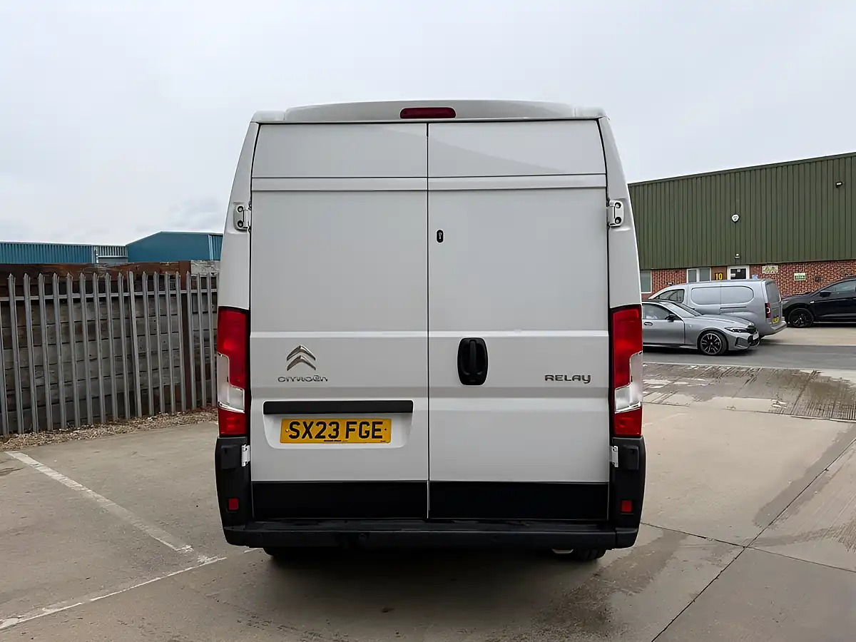 Used 2023 Citroen Relay Enterprise Edition White - Interior and Exterior details 6