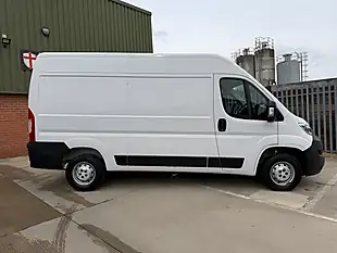 Used 2023 Citroen Relay Enterprise Edition White - Interior and Exterior details 7
