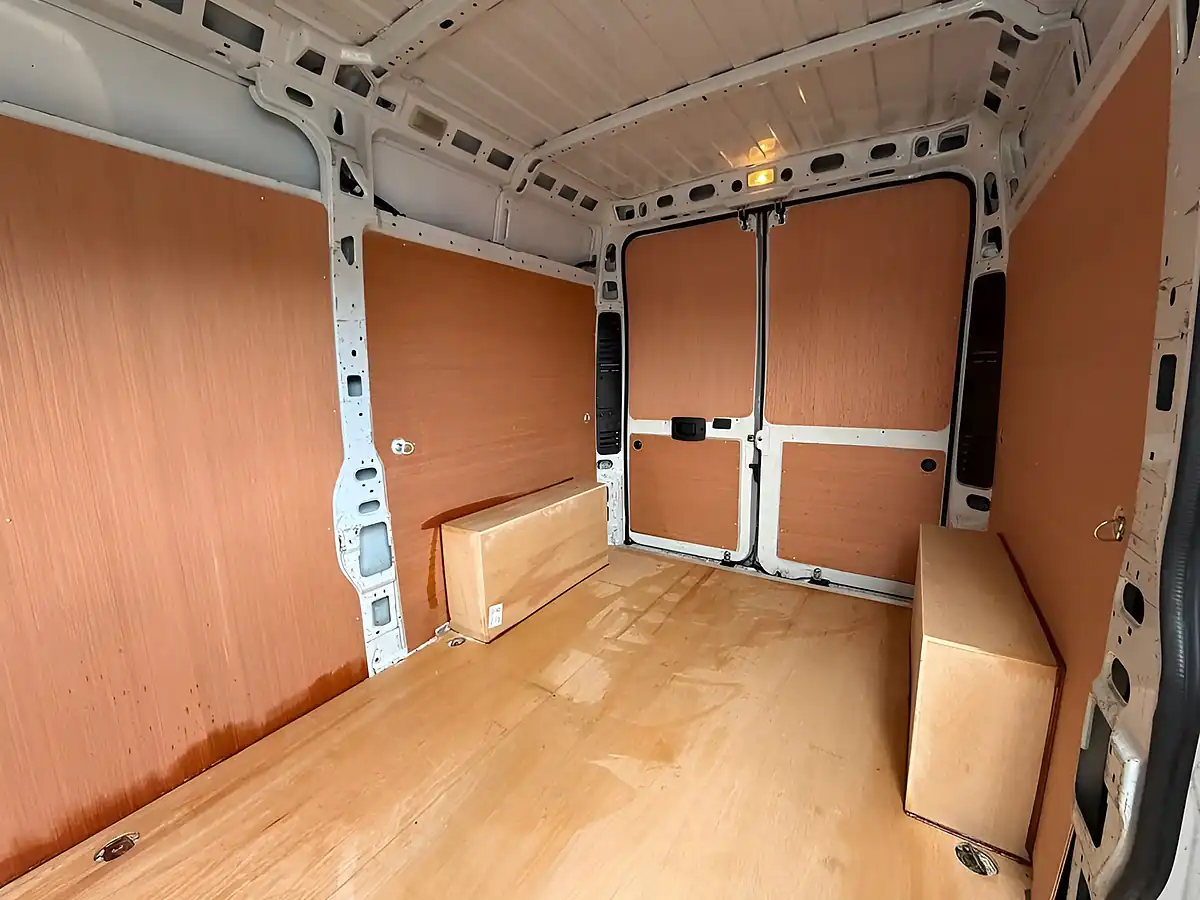 Used 2023 Citroen Relay Enterprise Edition White - Interior and Exterior details 13