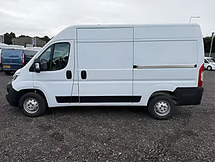 Used 2023 Citroen Relay Enterprise Edition White - Interior and Exterior details 4