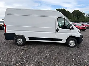 Used 2023 Citroen Relay Enterprise Edition White - Interior and Exterior details 7