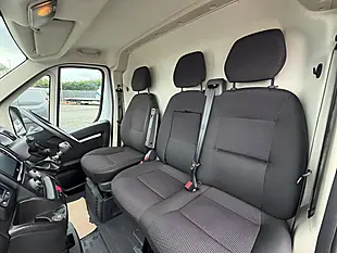 Used 2023 Citroen Relay Enterprise Edition White - Interior and Exterior details 11