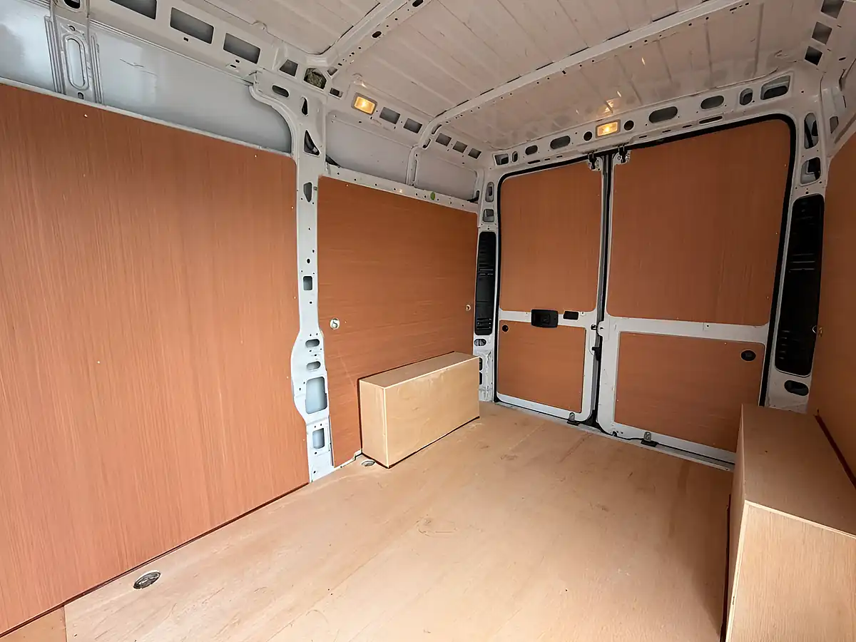 Used 2023 Citroen Relay Enterprise Edition White - Interior and Exterior details 12