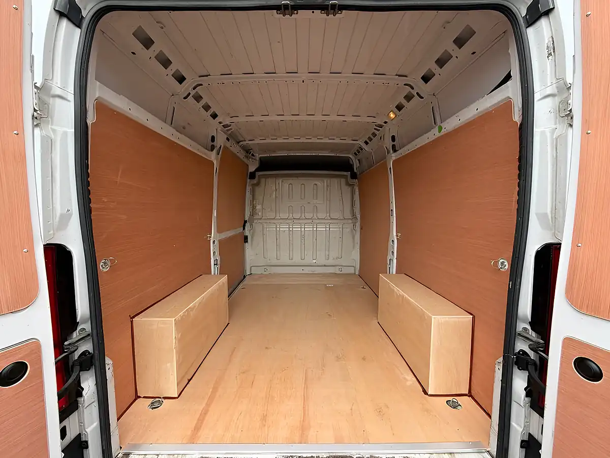 Used 2023 Citroen Relay Enterprise Edition White - Interior and Exterior details 13
