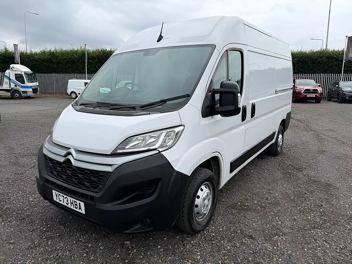 Used 2023 Citroen Relay Enterprise Edition White - Interior and Exterior details 3