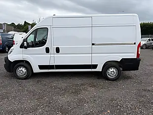 Used 2023 Citroen Relay Enterprise Edition White - Interior and Exterior details 4