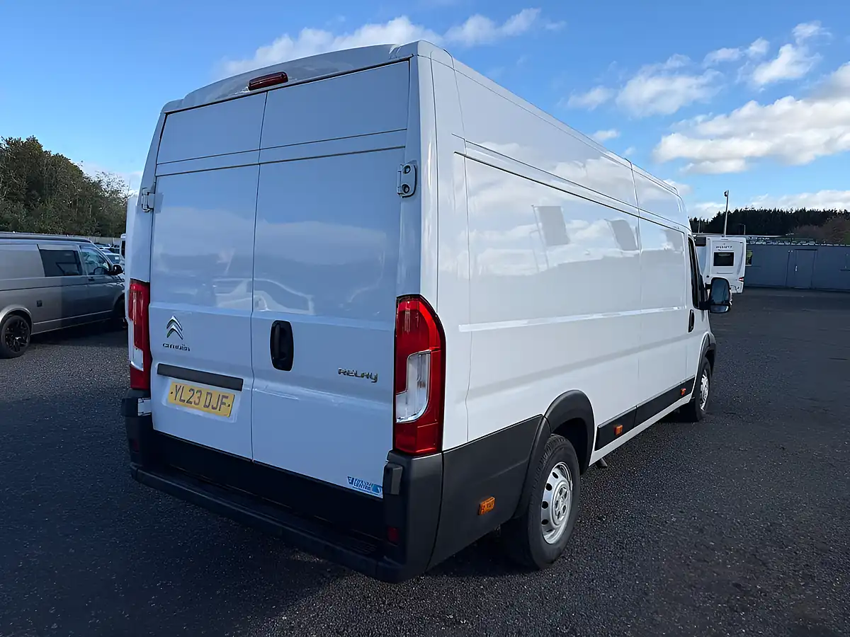 Used 2023 Citroen Relay Enterprise Edition White - Interior and Exterior details 7
