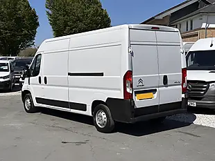 Used 2023 Citroen Relay Enterprise Icy White - Interior and Exterior details 10