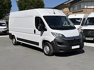 Used 2023 Citroen Relay Enterprise Icy White - Interior and Exterior details 6