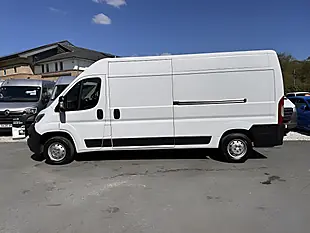 Used 2023 Citroen Relay Enterprise Icy White - Interior and Exterior details 9