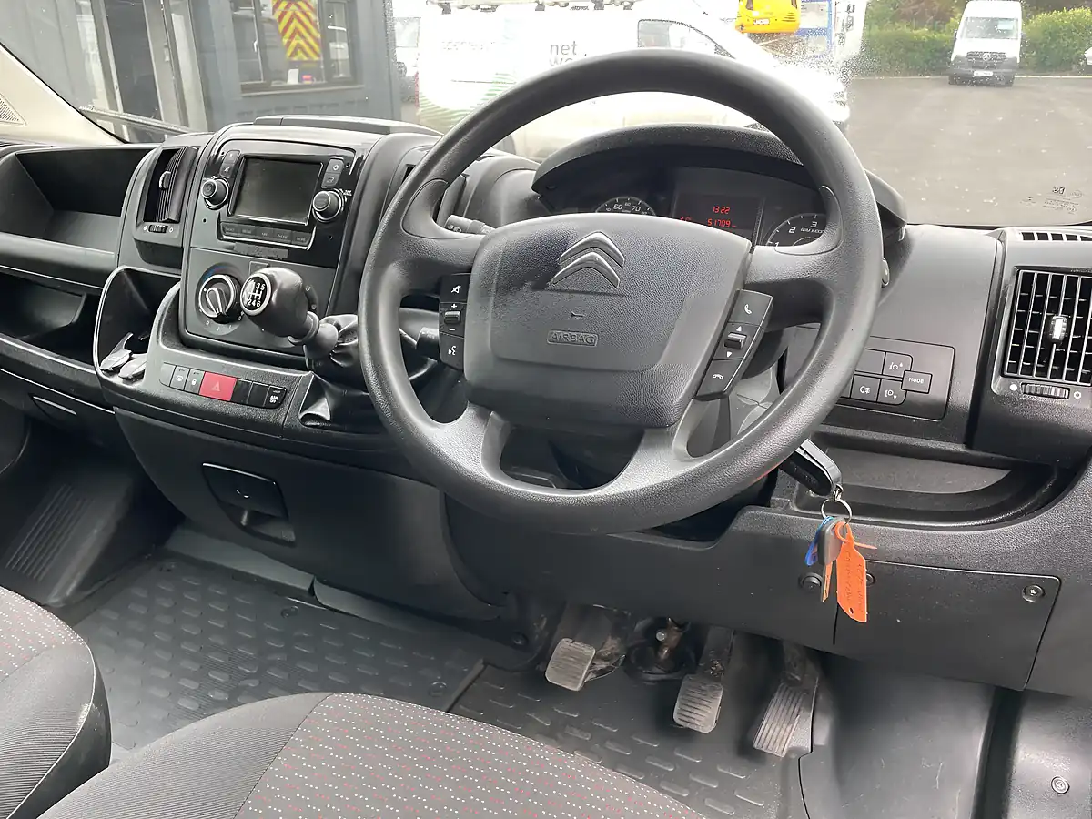 Used 2023 Citroen Relay Enterprise L3H2 White - Interior and Exterior details 7