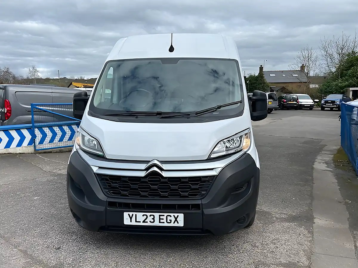 Used 2023 Citroen Relay LM35 Enterprise Lwb White - Interior and Exterior details 4