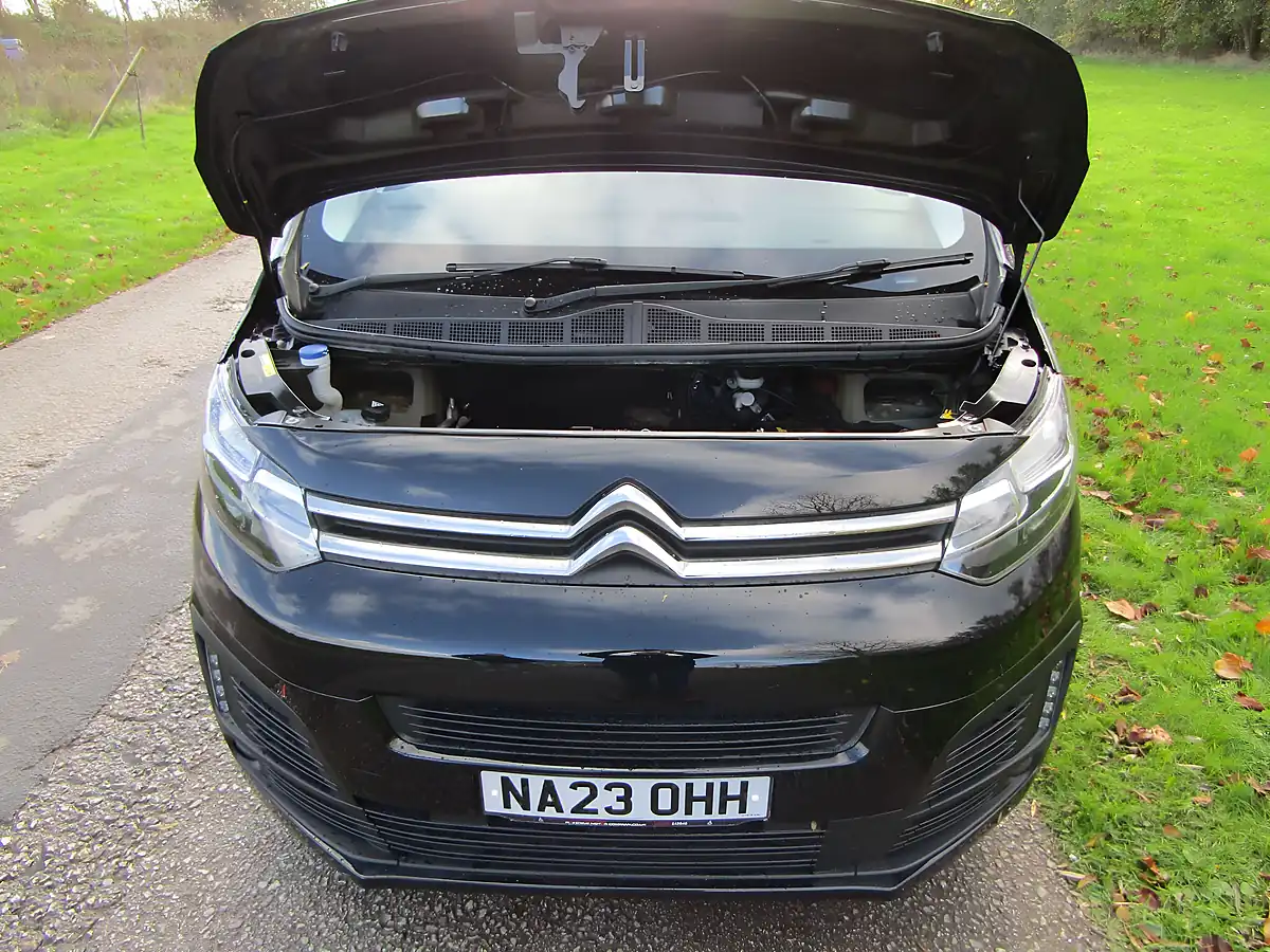 Used 2023 Citroen Space Tourer Business Black - Interior and Exterior details 9