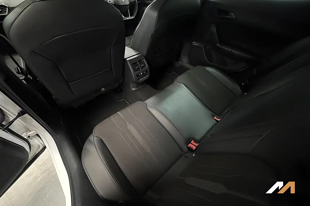 Used 2023 Cupra Formentor V1 White - Interior and Exterior details 15