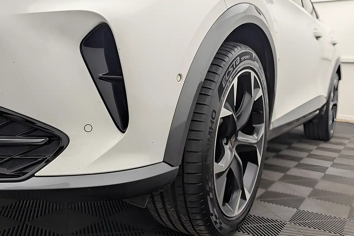 Used 2023 Cupra Formentor V2 White - Interior and Exterior details 18