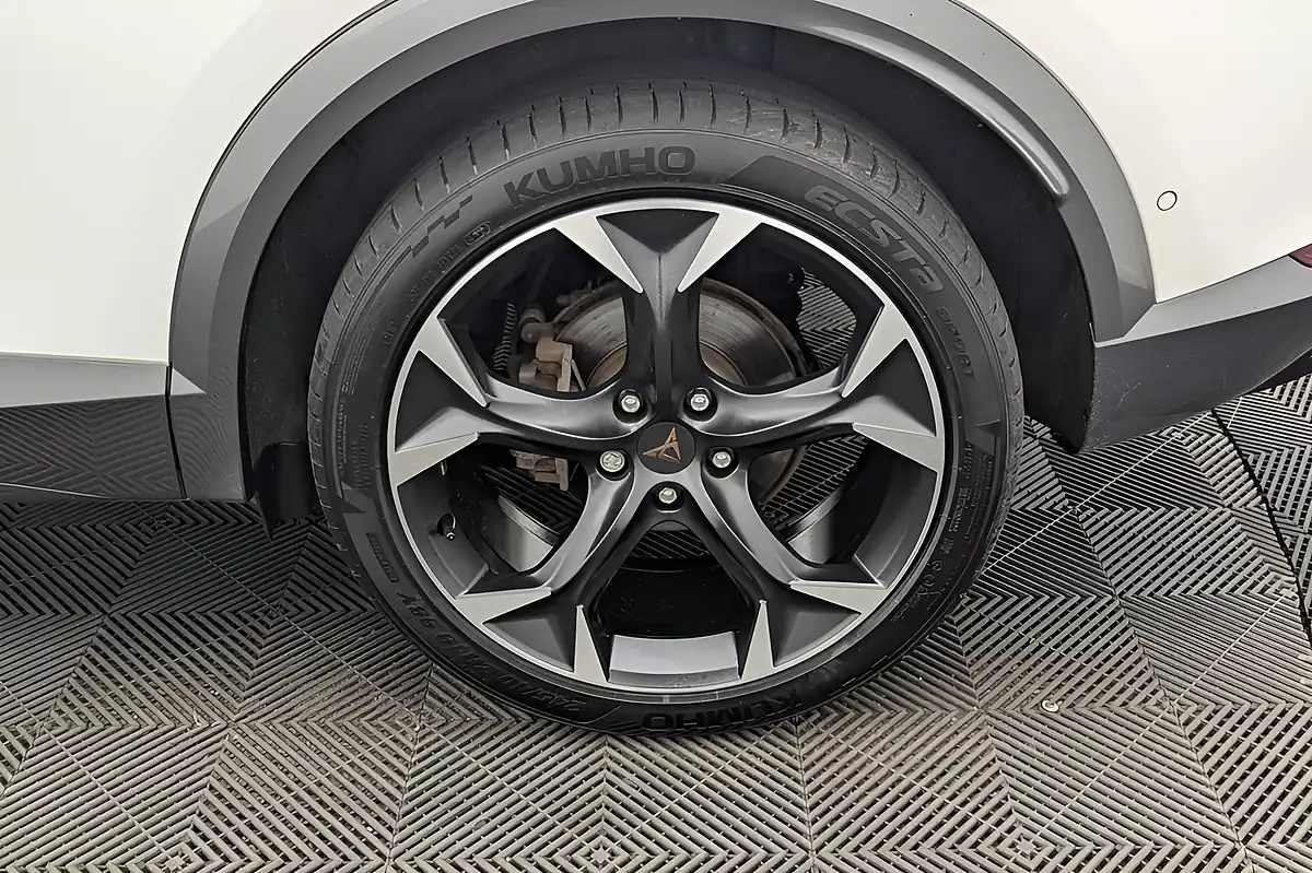 Used 2023 Cupra Formentor V2 White - Interior and Exterior details 20