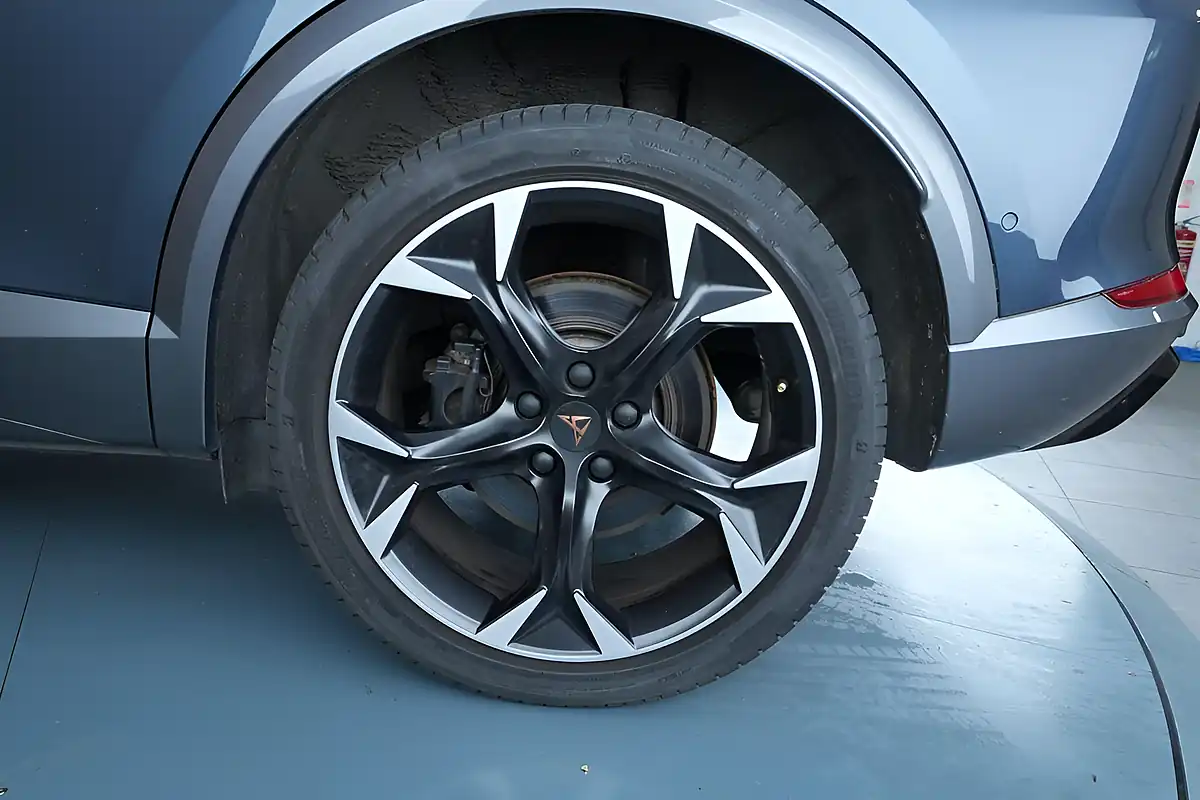 Used 2023 Cupra Formentor VZ1 Grey - Interior and Exterior details 13
