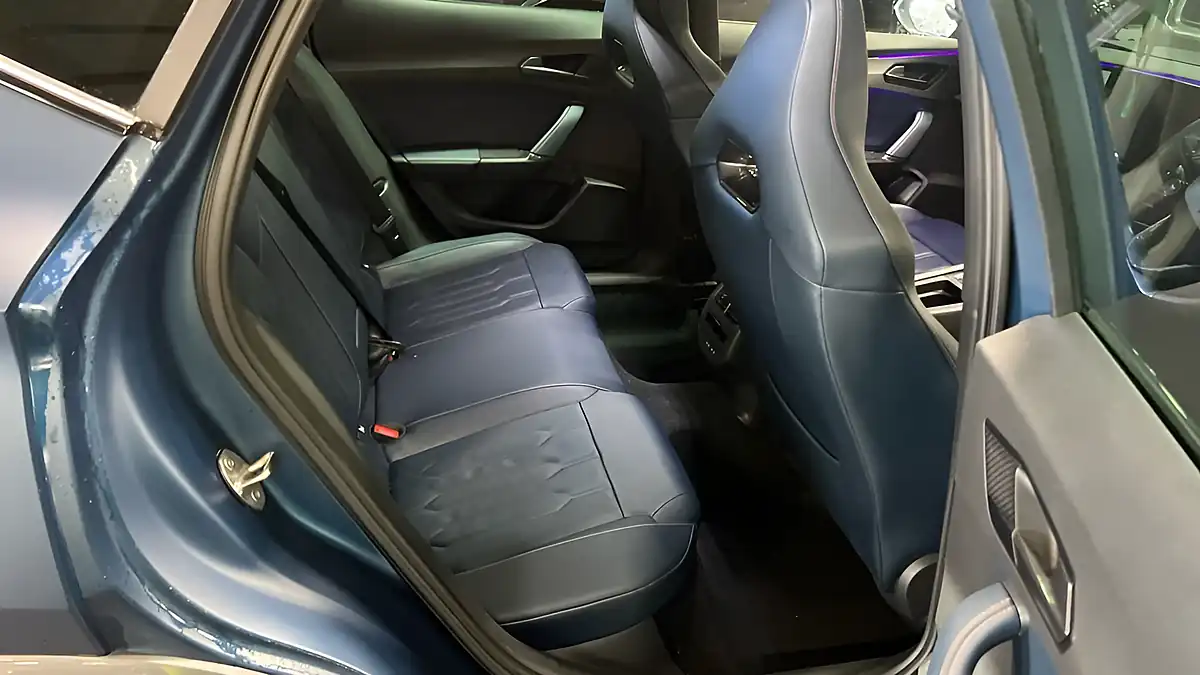 Used 2023 Cupra Formentor Vz2 Blue - Interior and Exterior details 19
