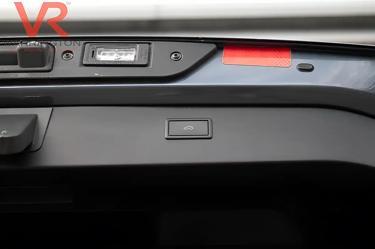 Used 2023 Cupra Formentor Vz2 Grey - Interior and Exterior details 14