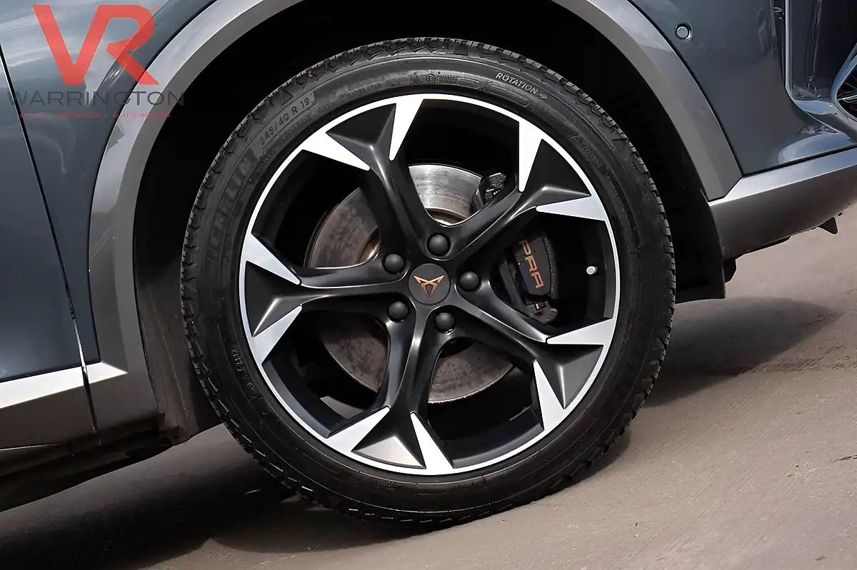 Used 2023 Cupra Formentor Vz2 Grey - Interior and Exterior details 8