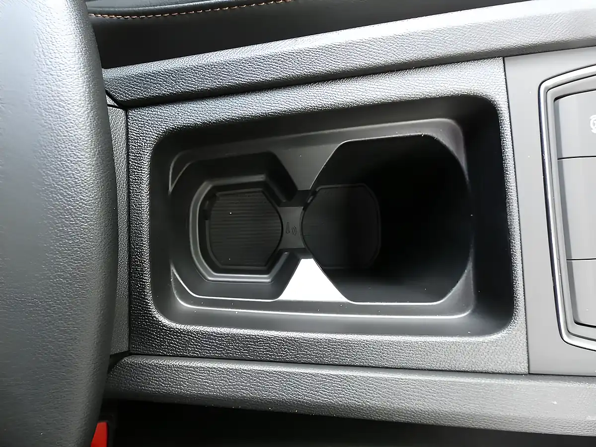 Used 2023 Cupra Leon Vz1 Candy White - Interior and Exterior details 19