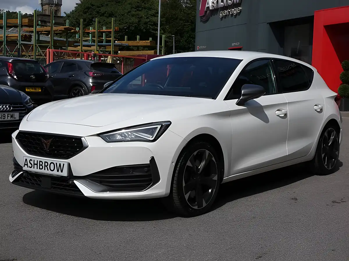 Used 2023 Cupra Leon Vz1 Candy White - Interior and Exterior details 8
