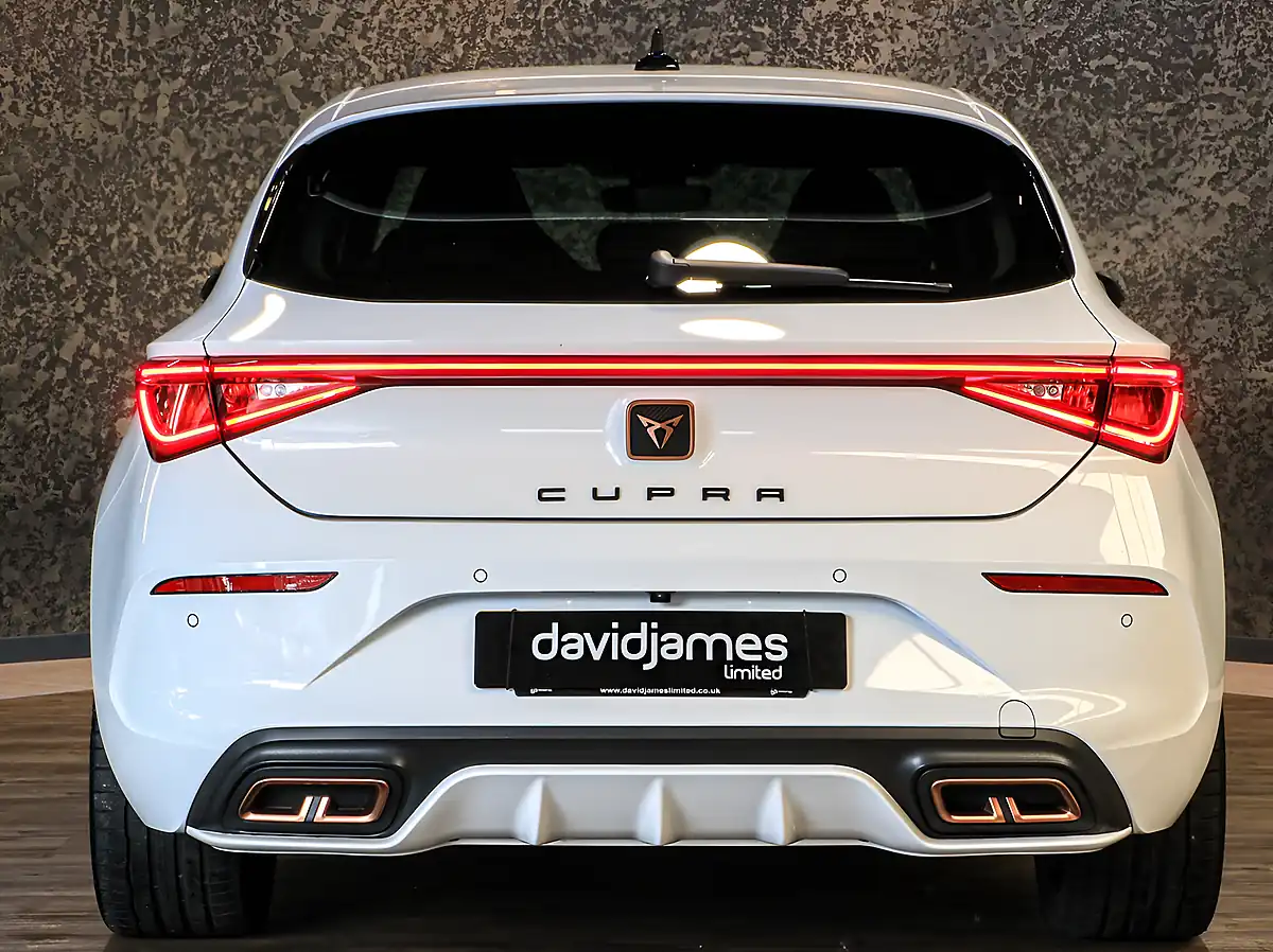 Used 2023 Cupra Leon VZ3 White - Interior and Exterior details 7