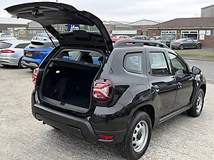 Used 2023 Dacia Duster Essential Black Pearl Metallic - Interior and Exterior details 17