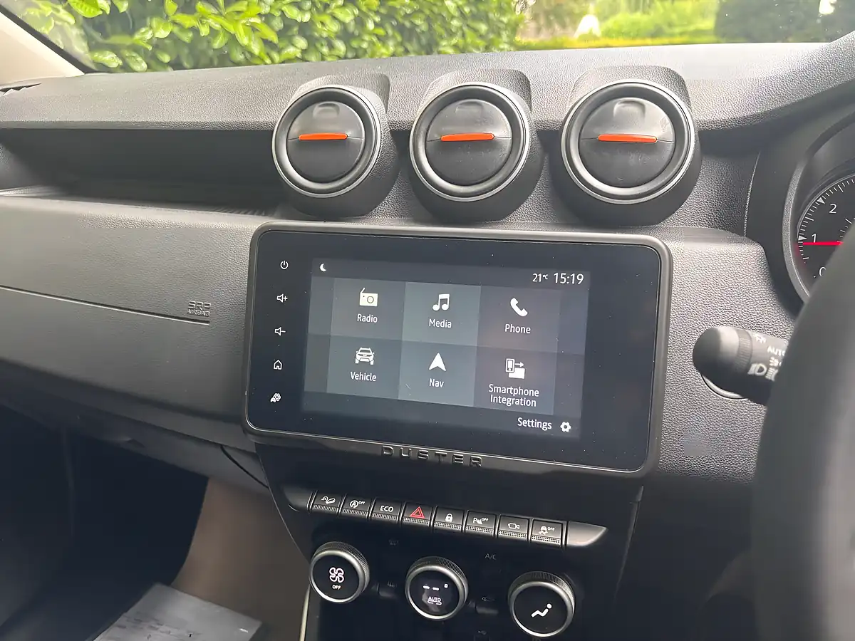 Used 2023 Dacia Duster Extreme Se Grey - Interior and Exterior details 15