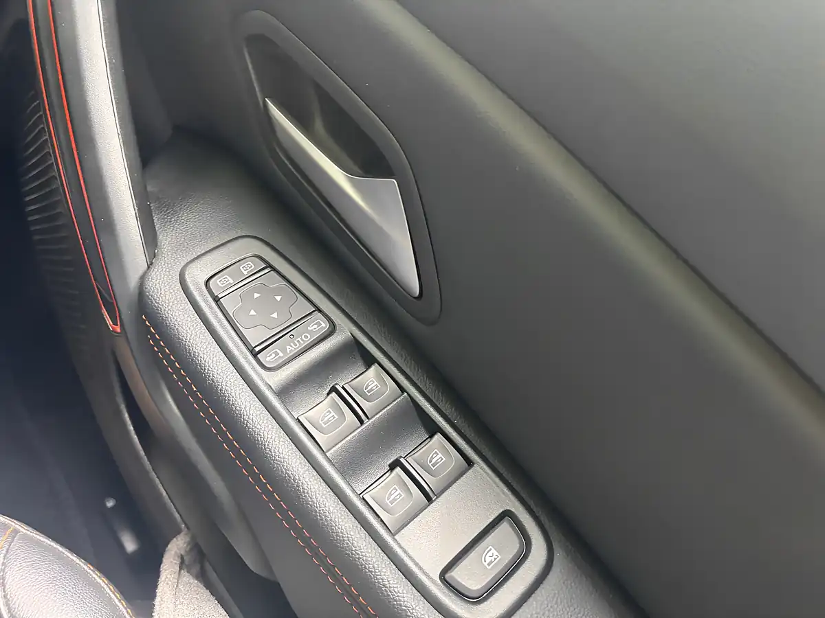 Used 2023 Dacia Duster Extreme Se Grey - Interior and Exterior details 20