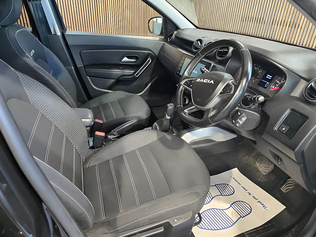 Used 2023 Dacia Duster Journey Black - Interior and Exterior details 12